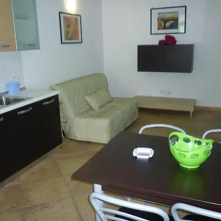 Aparthotel Nova & 3*